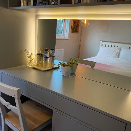 Spacious Double Room With Private Bathroom In Quiet Area Only 20 Min To Central London Streatham Vale Zewnętrze zdjęcie