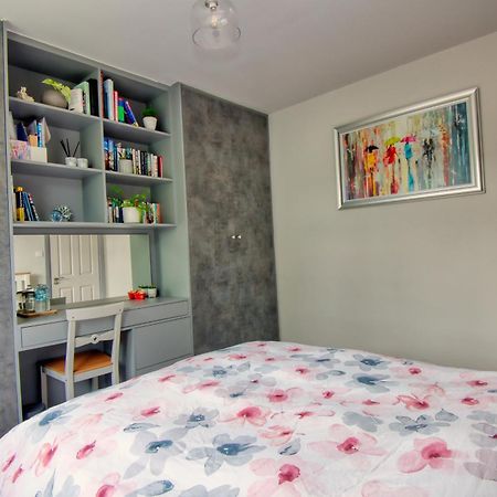 Spacious Double Room With Private Bathroom In Quiet Area Only 20 Min To Central London Streatham Vale Zewnętrze zdjęcie